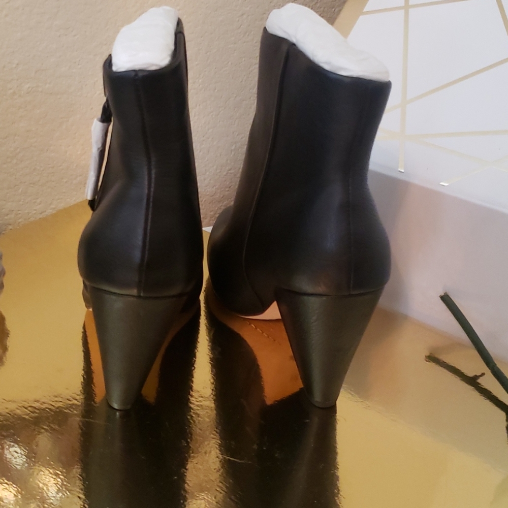 Booties - Picture 4 of 4